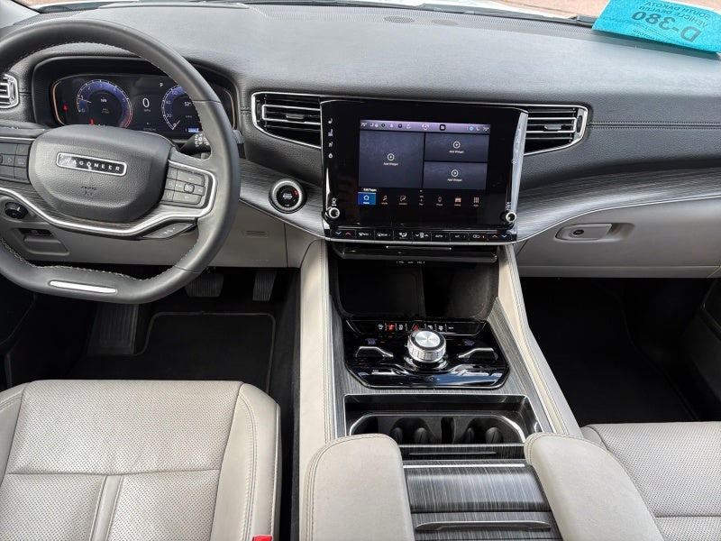 2024 Jeep Wagoneer L Series III