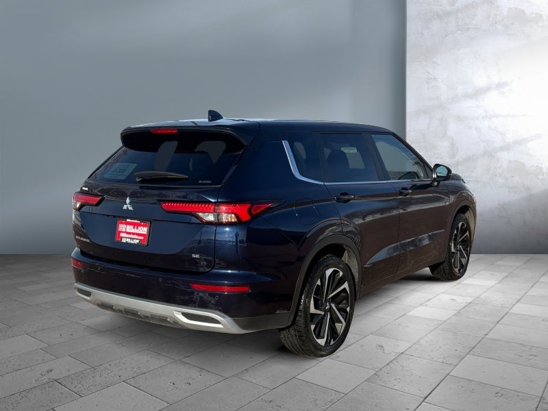 2024 Mitsubishi Outlander SE